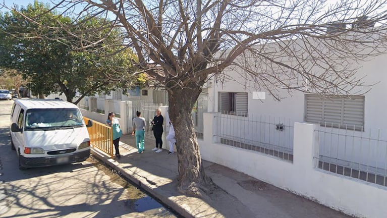 Un colegio de La Calera suspendió las clases por un insólito altercado.