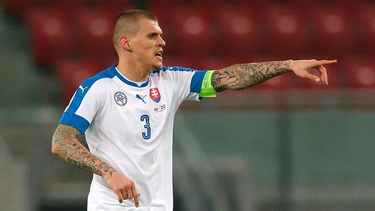 Un compañero salvó la vida del defensor Martin Skrtel en pleno partido