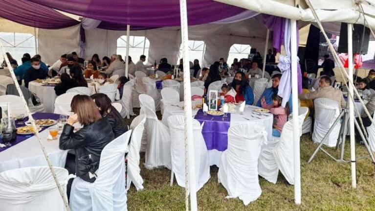 Un concejal de Tucumán organizó el cumpleaños de su hija con 400 invitados. Foto: Twitter: @TucumanD.