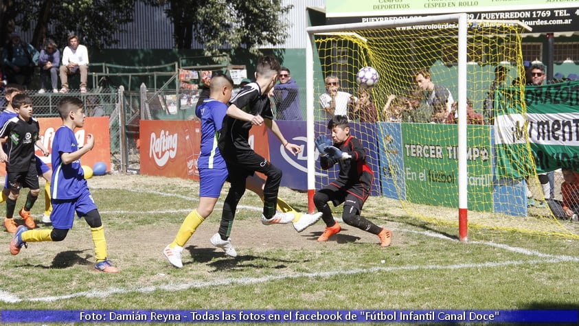 Un domingo lleno de goles y emociones en el torneo de El Doce.