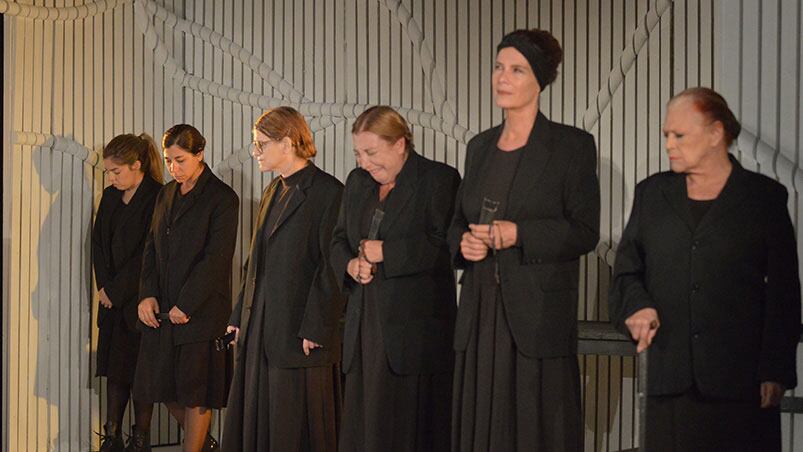 Un elenco de lujo protagoniza la obra en Carlos Paz. Foto: Lucio Casalla / ElDoce.tv