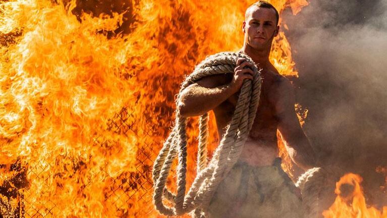 ¡Un fuego! El calendario 2017 de bomberos y perritos