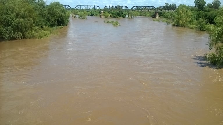 Un hombre apareció muerto en el cause del río Xanaes.  