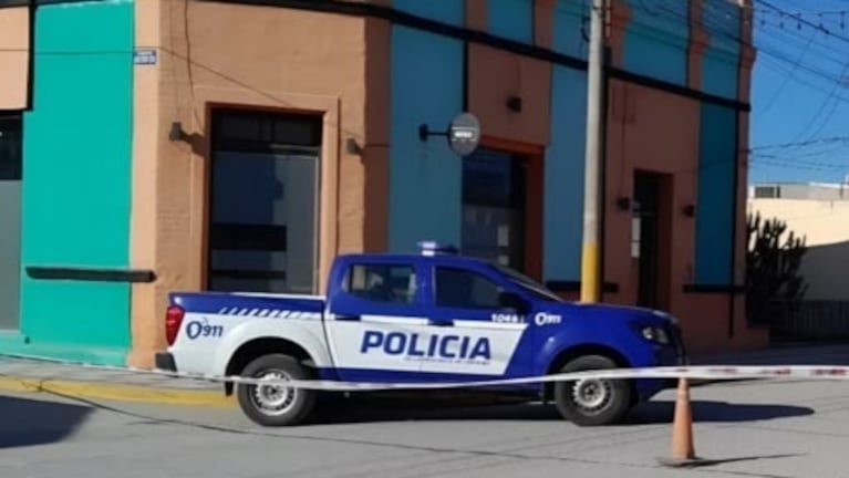 Un hombre de 38 años fue asesinado a puñaladas en el interior de Córdoba.