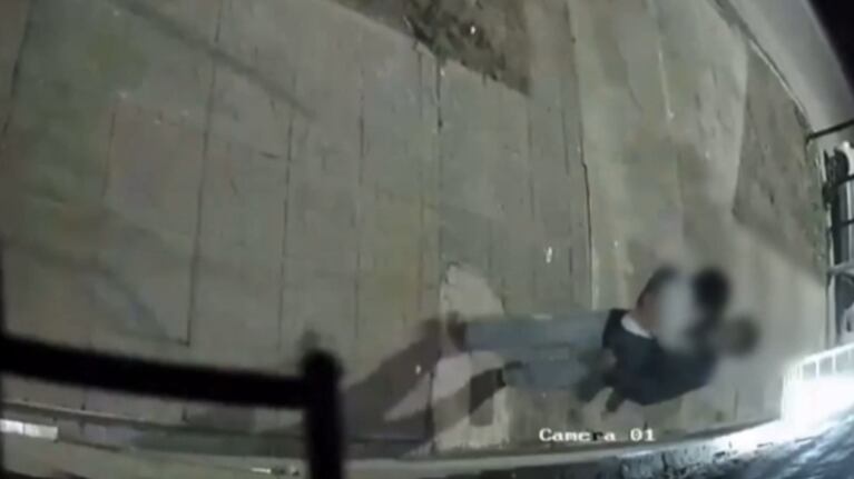 Un hombre de 60 años secuestró a un niño de tres y lo abusó sexualmente.