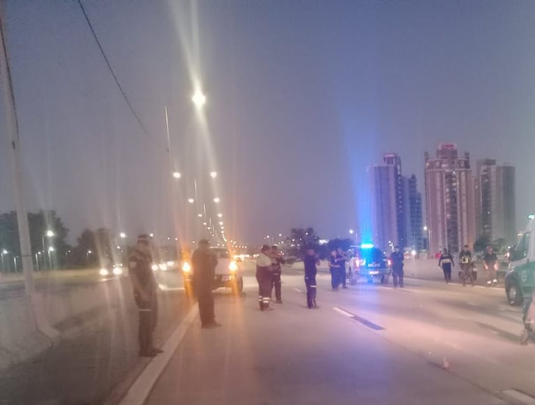 Un hombre murió atropellado por una camioneta este domingo.