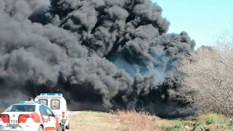 Un humo negro invadió la Ruta Nacional 158.