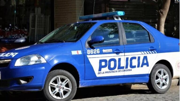 Un ladrón quedó atrapado en un negocio de Córdoba y fue descubierto por los dueños cuando abrieron