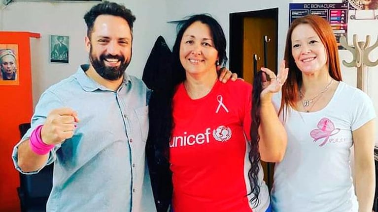 “Un mechón por una sonrisa”: juntan pelo para hacer pelucas y donar a pacientes con cáncer