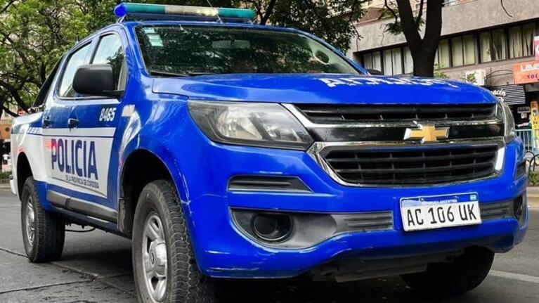 Un menor mordió a un policía cuando era detenido.