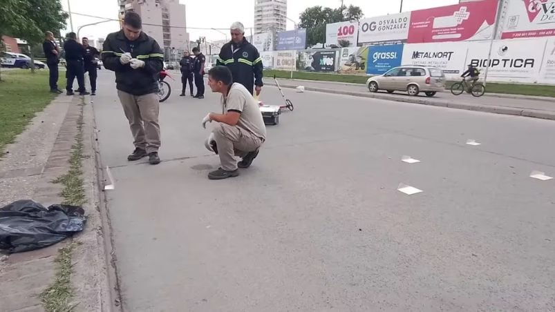 Un motochoro murió y su cómplice está prófugo tras el hecho. 