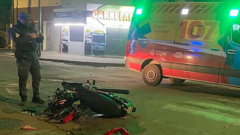 Un motociclista protagonizó un fuerte choque en Córdoba.