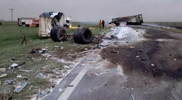 Un muerto dejó el choque entre camiones en la ruta 35