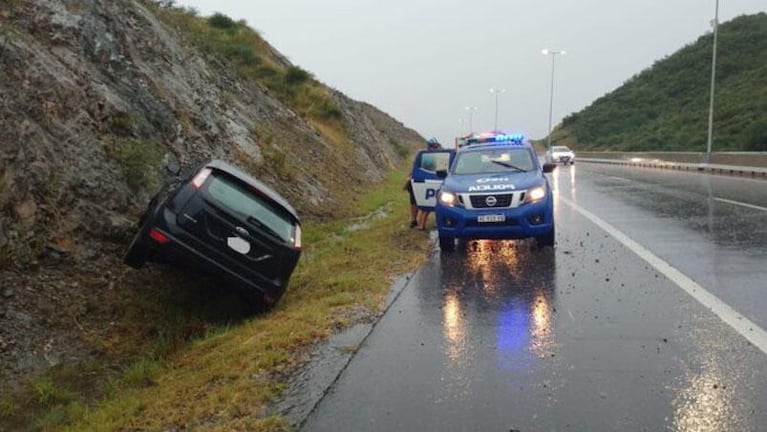 Un muerto tras un choque frontal bajo la lluvia en Córdoba