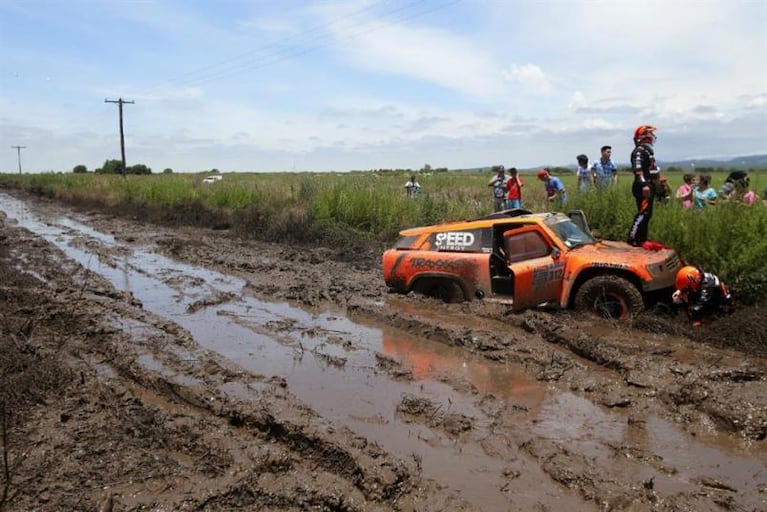 Un piloto cordobés sufrió múltiples fracturas