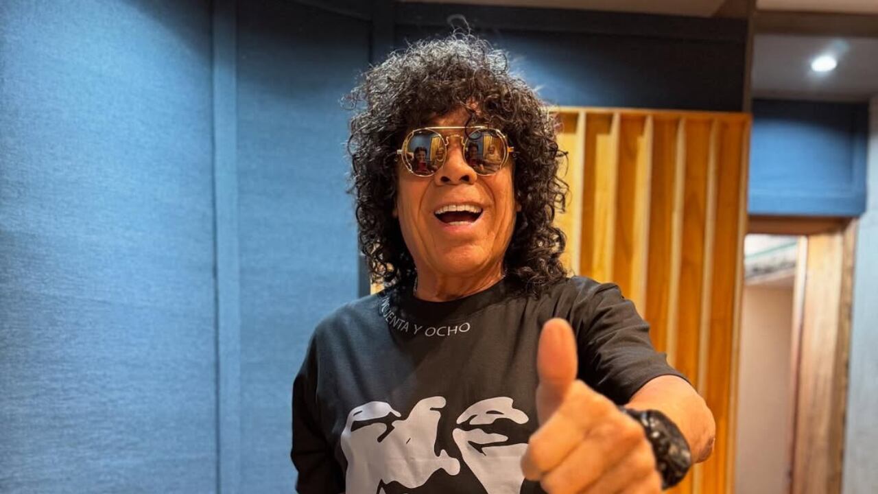 Un piloto festejó su logro con la música del Mandamás.