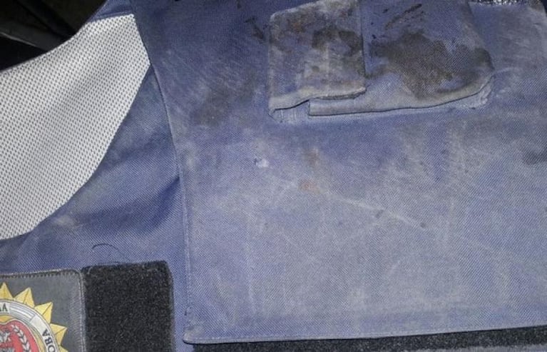 Un policía cordobés salvó su vida gracias al chaleco antibalas