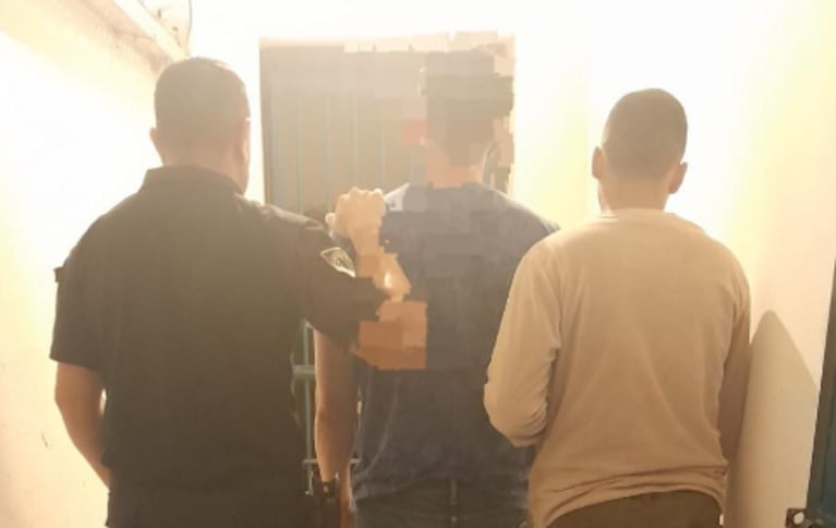 Un profesor de voley cometió delitos sexales contra menores, recupero la libertad y volvió a prisión.