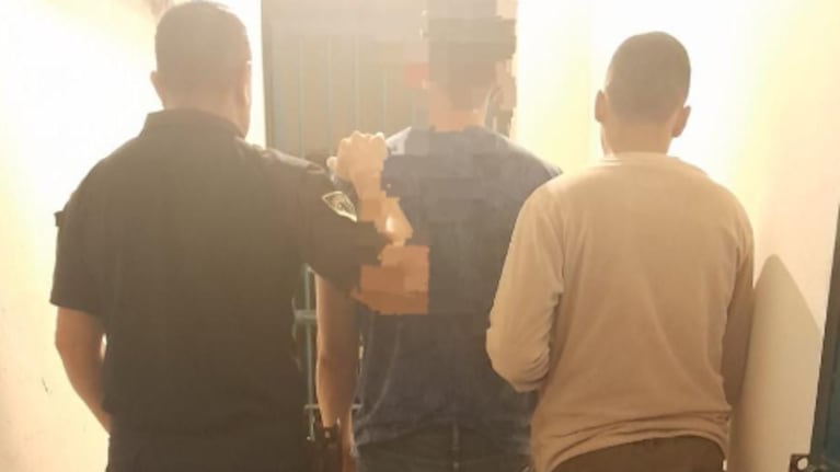 Un profesor de voley cometió delitos sexales contra menores, recupero la libertad y volvió a prisión.