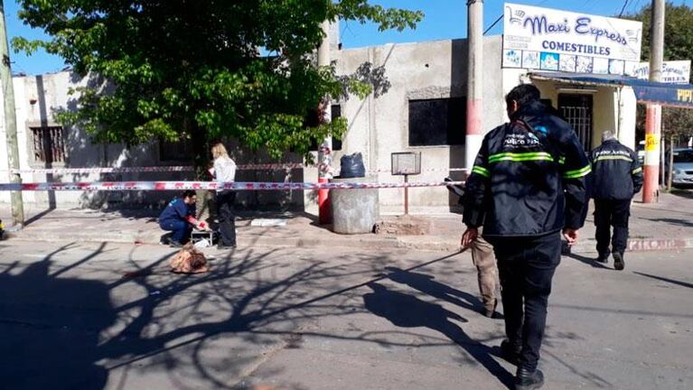 Un remisero está grave tras recibir un balazo en la cabeza en barrio General Bustos