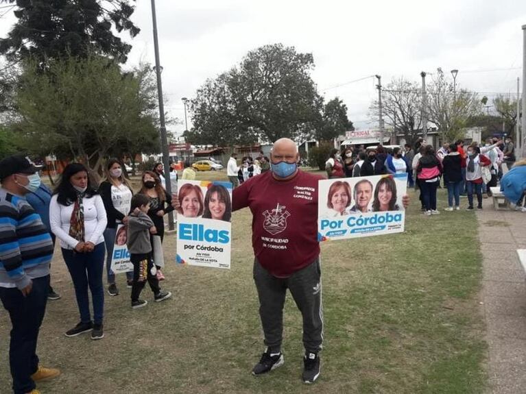 Un servidor urbano interrumpió un móvil de TV con agresiones y amenazas