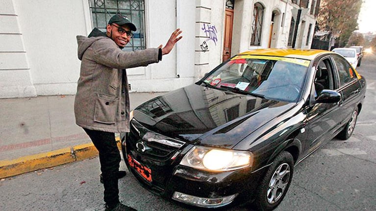 Un taxista chileno les robó a unas turistas argentinas