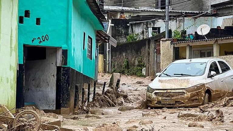 Un temporal causó inundaciones y derrumbes en San Pablo: hay al menos 36 muertos