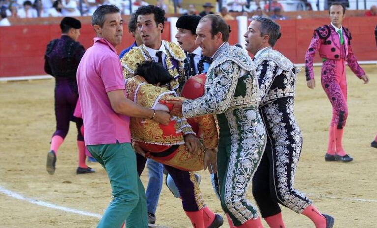 Un torero murió por la cornada de un toro en España