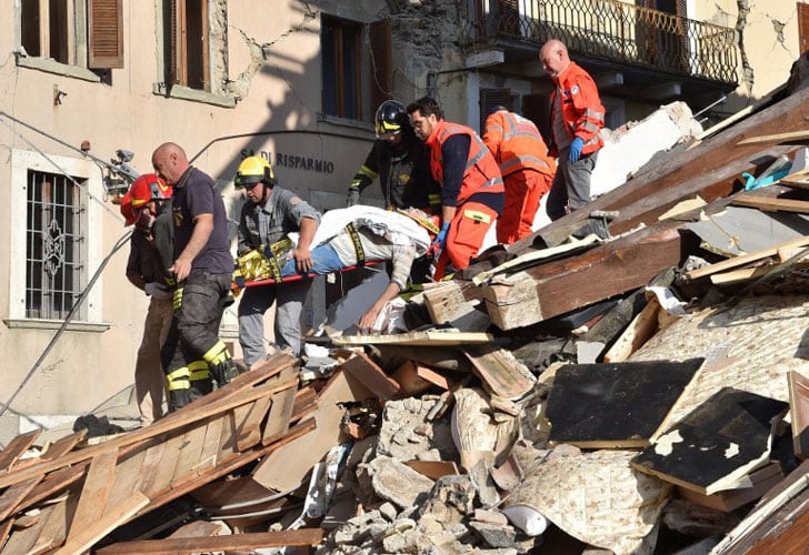 Un trágico terremoto sacudió al centro de Italia. Foto: AFP.