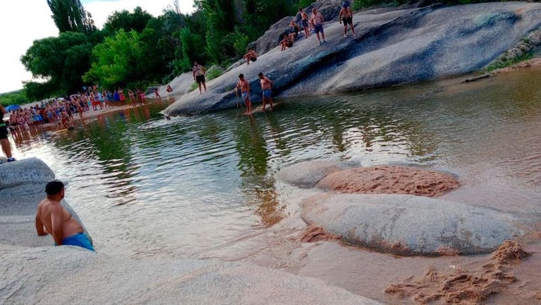 Un turista murió ahogado en el río de Nono: fue hallado a varios metros de profundidad