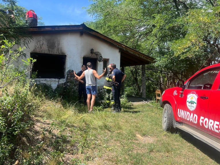 Un turista santafesino murió por un incendio en una casa en Yacanto. (Foto: Policía de Córdoba) 