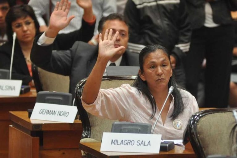 Un video muestra como Milagro Sala maltrata al juez de la causa