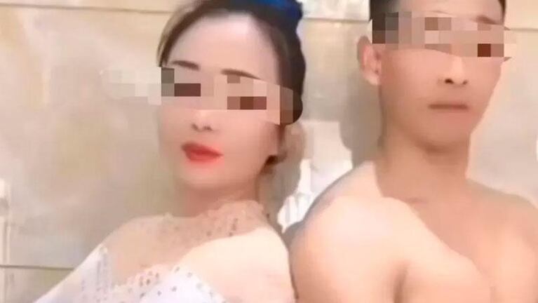 Una acróbata cayó desde 9 metros de altura y murió en China: el tremendo video