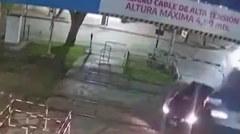 Una cámara captó el momento exacto del accidente en San Isidro.