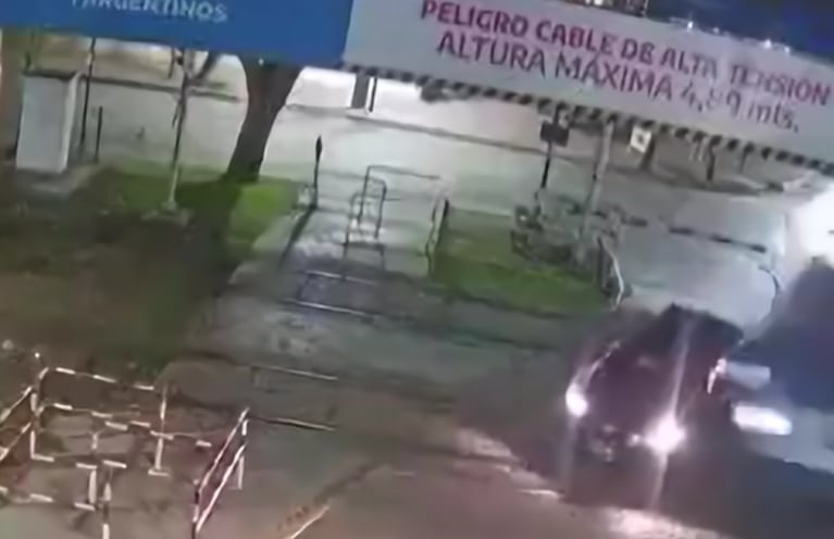 Una cámara captó el momento exacto del accidente en San Isidro.