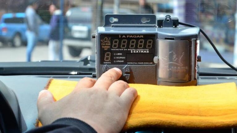 Una chica sufrió acoso sexual de un taxista en Cipolletti