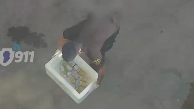 Una conservadora con cervezas, entre lo secuestrado por la Policía.
