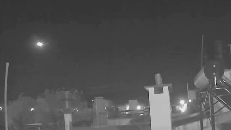 Una extraña luz sorprendió el cielo de Córdoba: de qué se trata este fenómeno