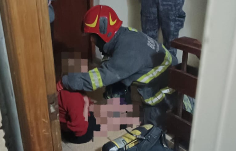 Una familia fue asistida por Inhalación de monóxido de carbono en Córdoba: hay dos hospitalizados