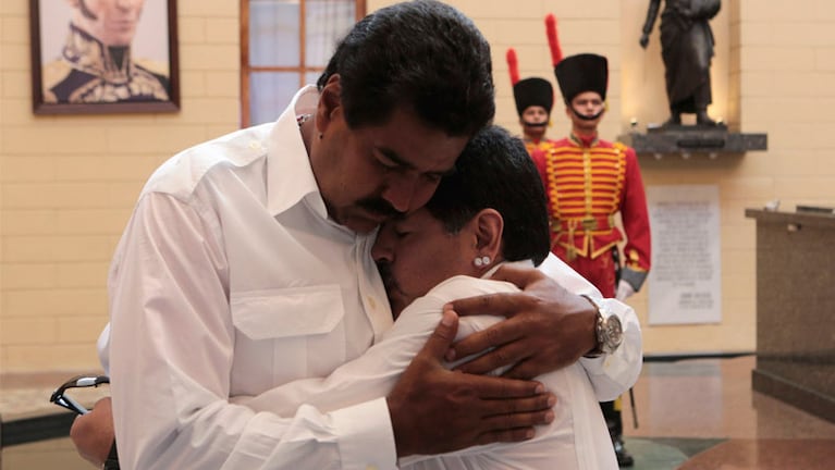 Una foto que demuestra el cariño entre Maradona y Venezuela.