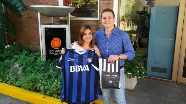 Una hincha de Talleres ya tiene su nueva camiseta