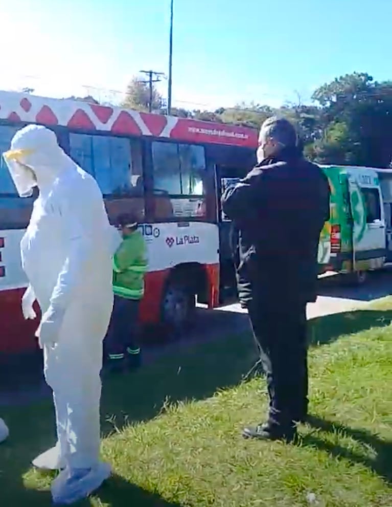 Una joven mintió y dijo tener coronavirus para evitar un control en un colectivo