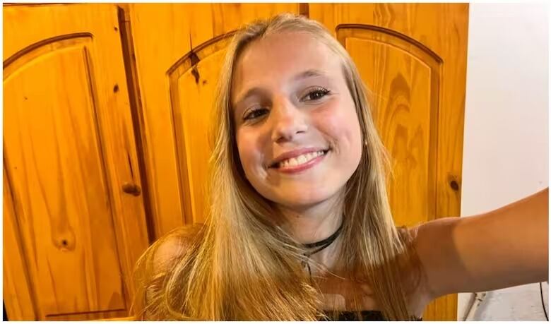Una joven murió tras luchar contra una enfermedad intestinal.