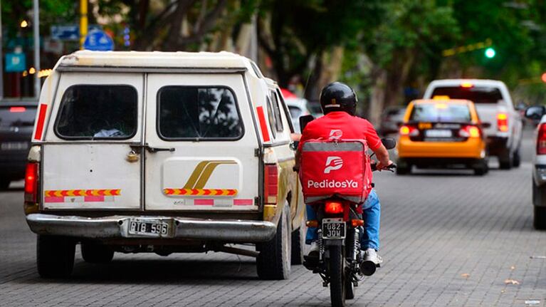 Una linda actitud con un delivery.