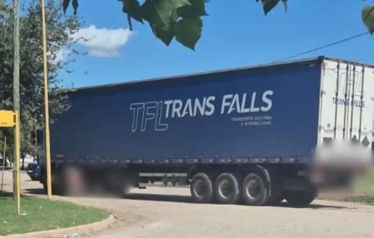 Una motociclista chocó con un camión y murió en San Francisco