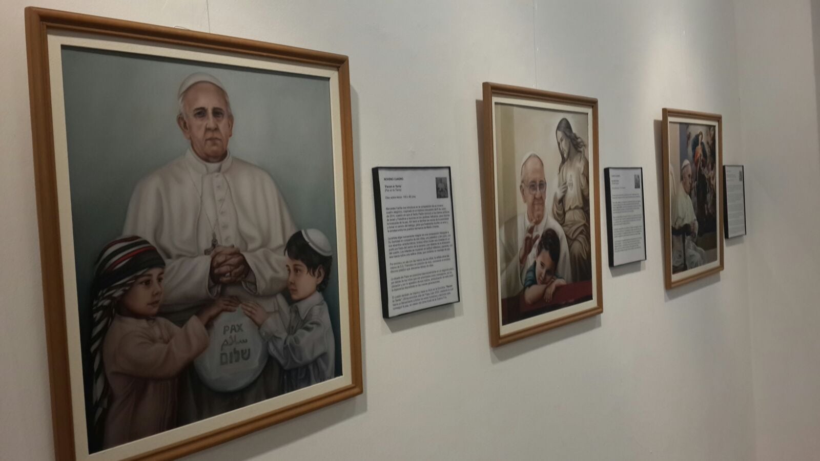 Una muestra sobre Francisco en el Centro Cultural Asunción.