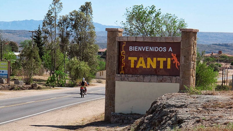 Una mujer dio aviso a la Policía que su pareja se encontraba con un arma blanca.