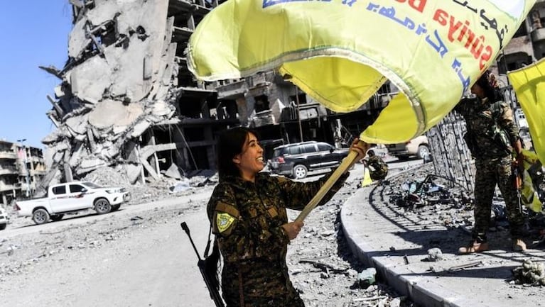 Una mujer dirigió la toma de Raqqa,  ciudad en poder del ISIS