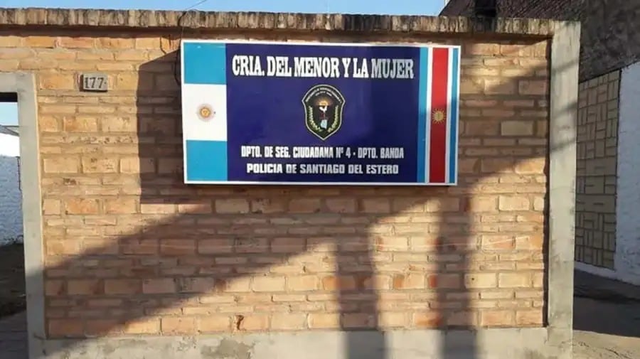 Una mujer golpeó a su bebé