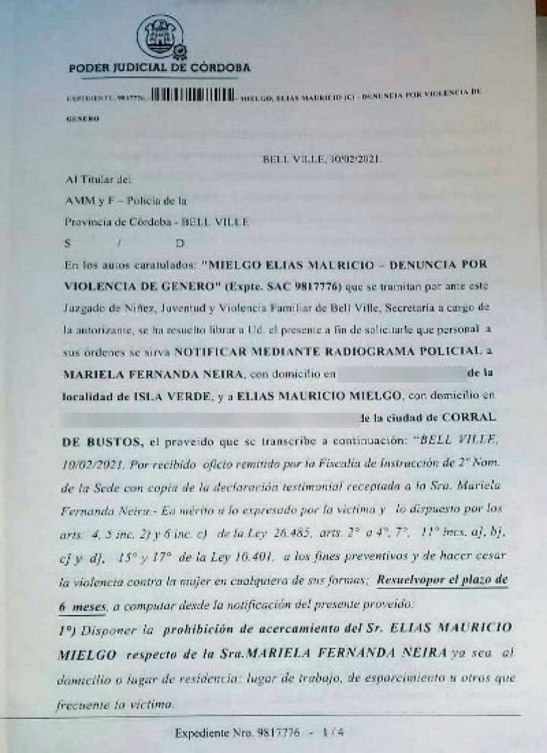 Una mujer policía denunció a su jefe por acoso y la echaron: el comisario fue ascendido